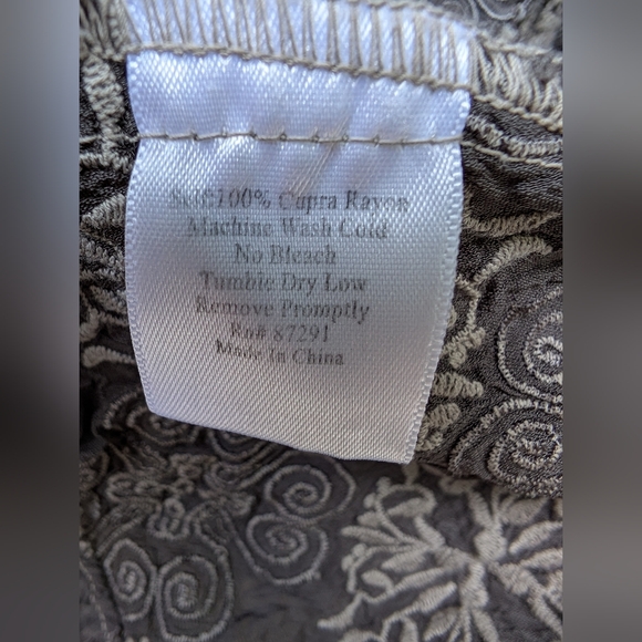 Johnny Was Dark Grey Embroidered Kimono Size XL - Picture 8 of 10